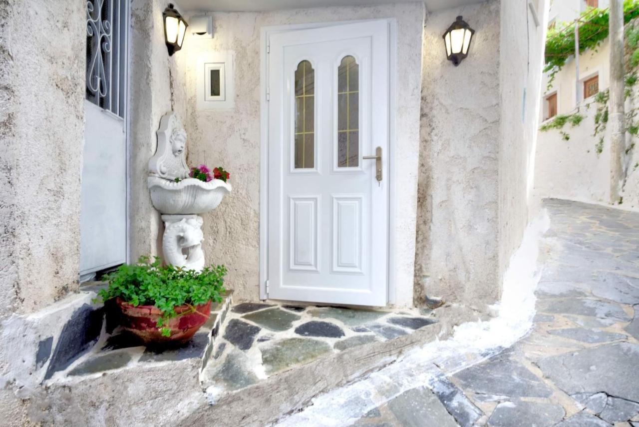 Appartement Παραδοσιακό Σπίτι Στο Χωριο à Agioi Deka  Extérieur photo