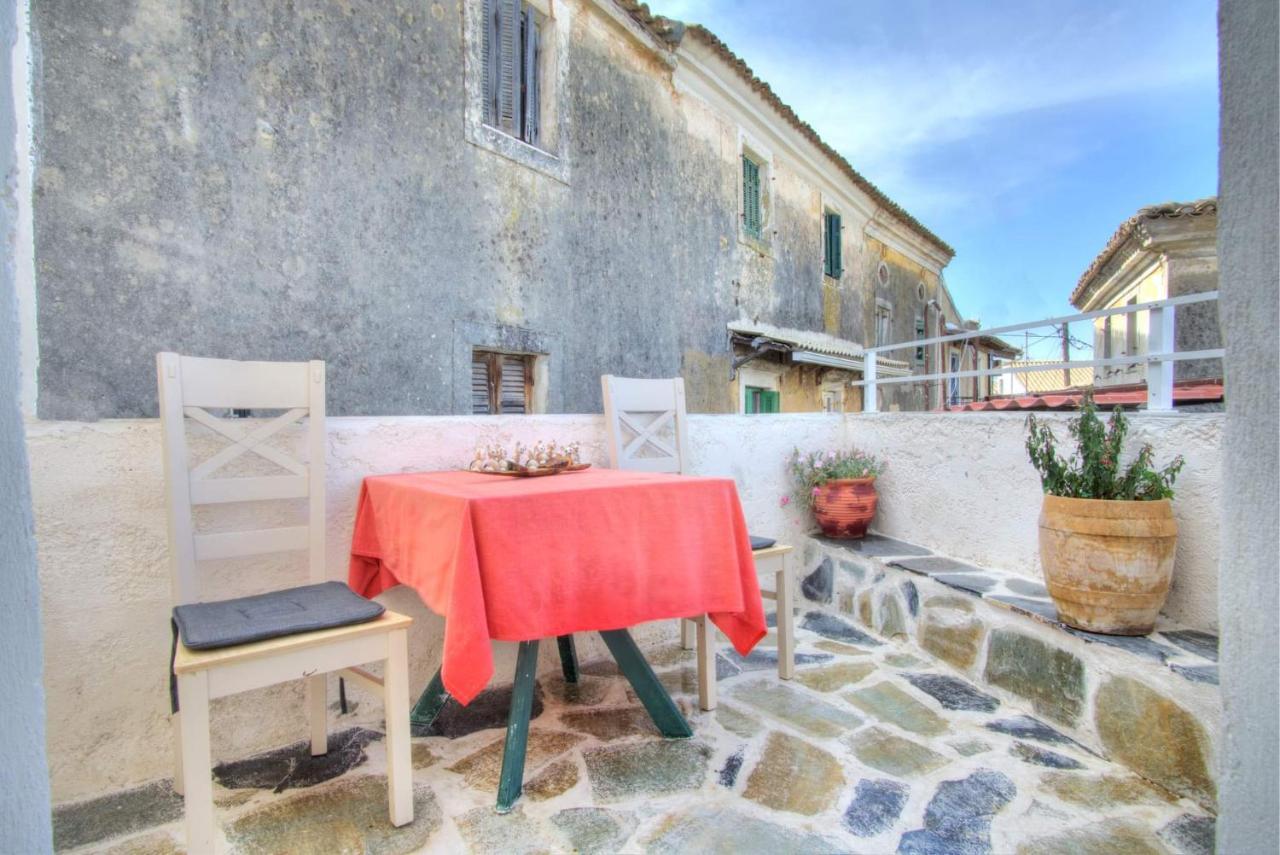 Appartement Παραδοσιακό Σπίτι Στο Χωριο à Agioi Deka  Extérieur photo